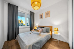 Warsaw Airport Apt - Balcony, Parking, Bus nearby - by Rentujemy